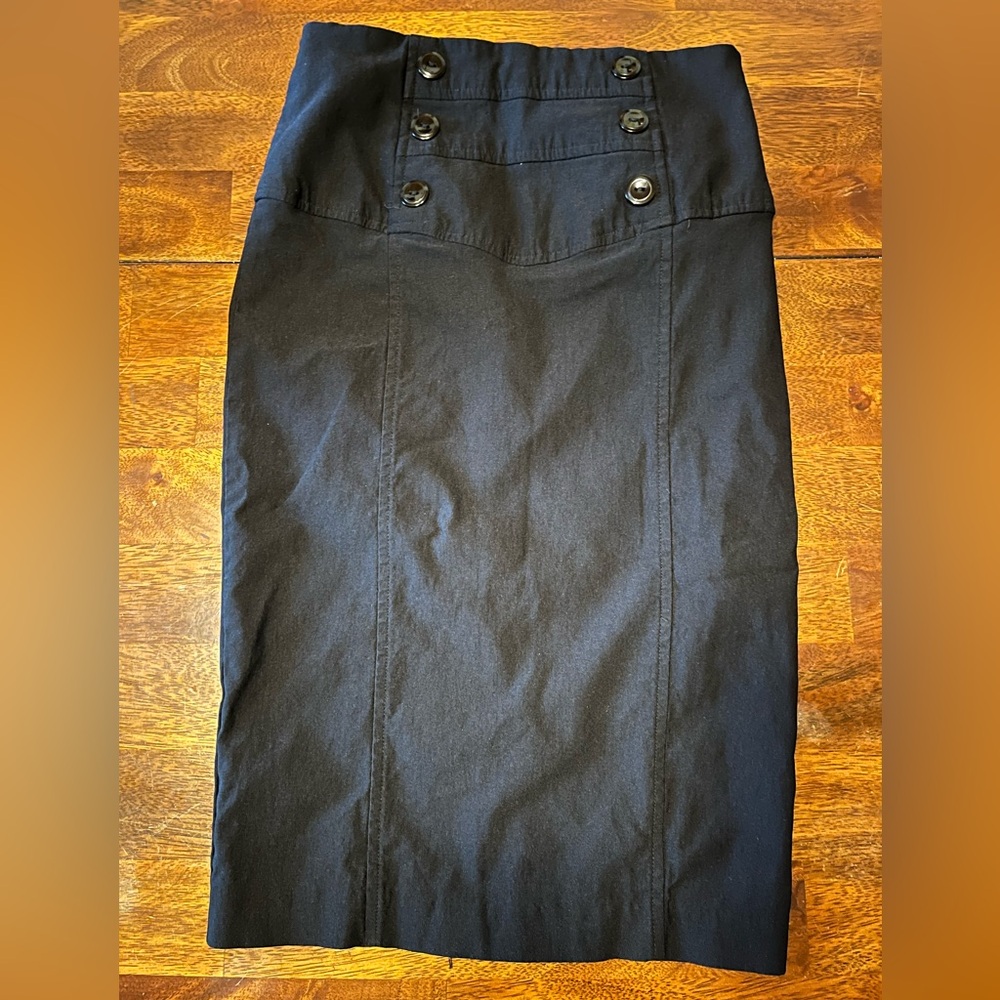Elegant Black high waist pencil Skirt zippered back button accents Sz 0